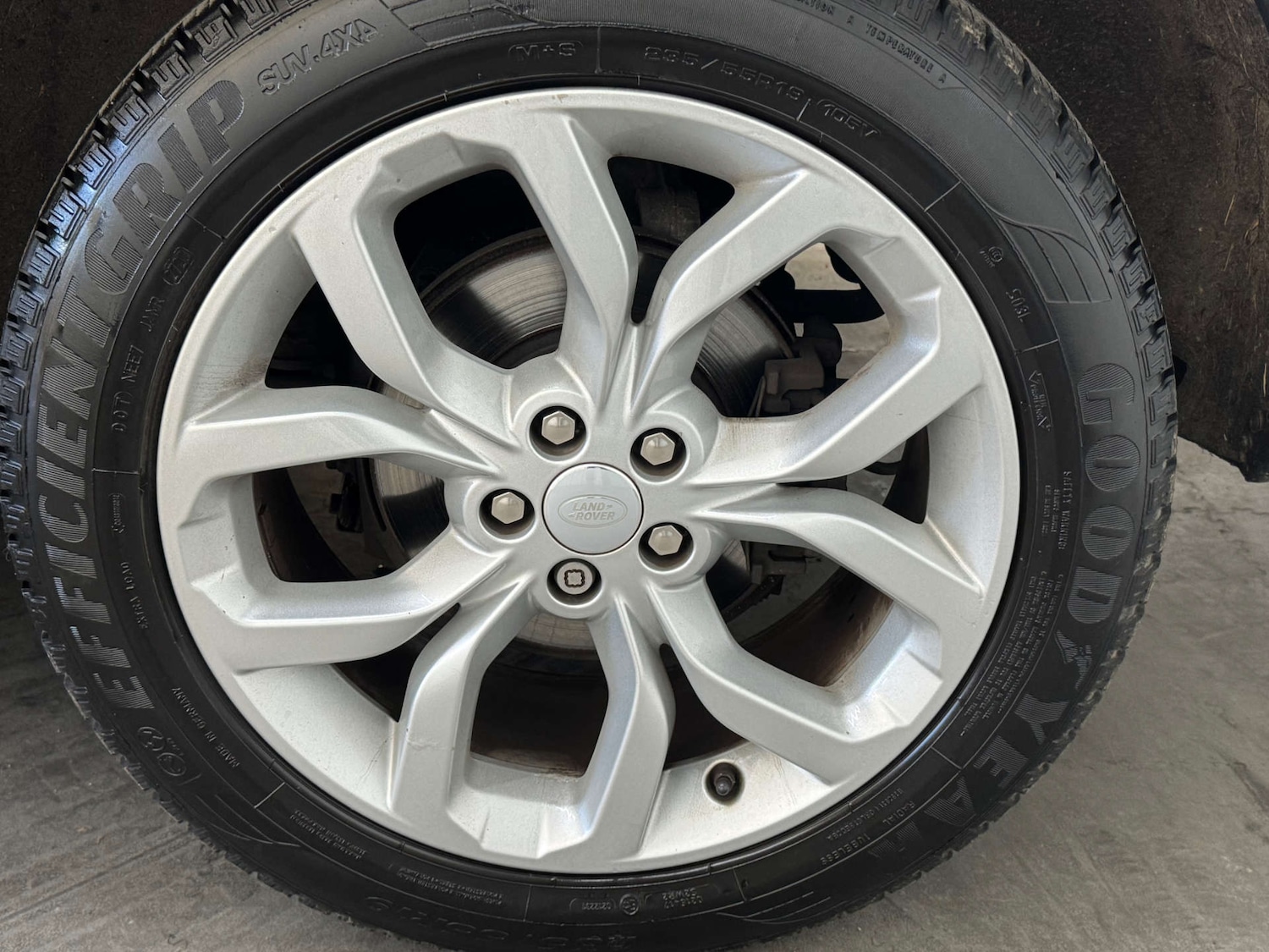 Used Land Rover Discovery Sport 2017 for sale - 76670475: Photo 32