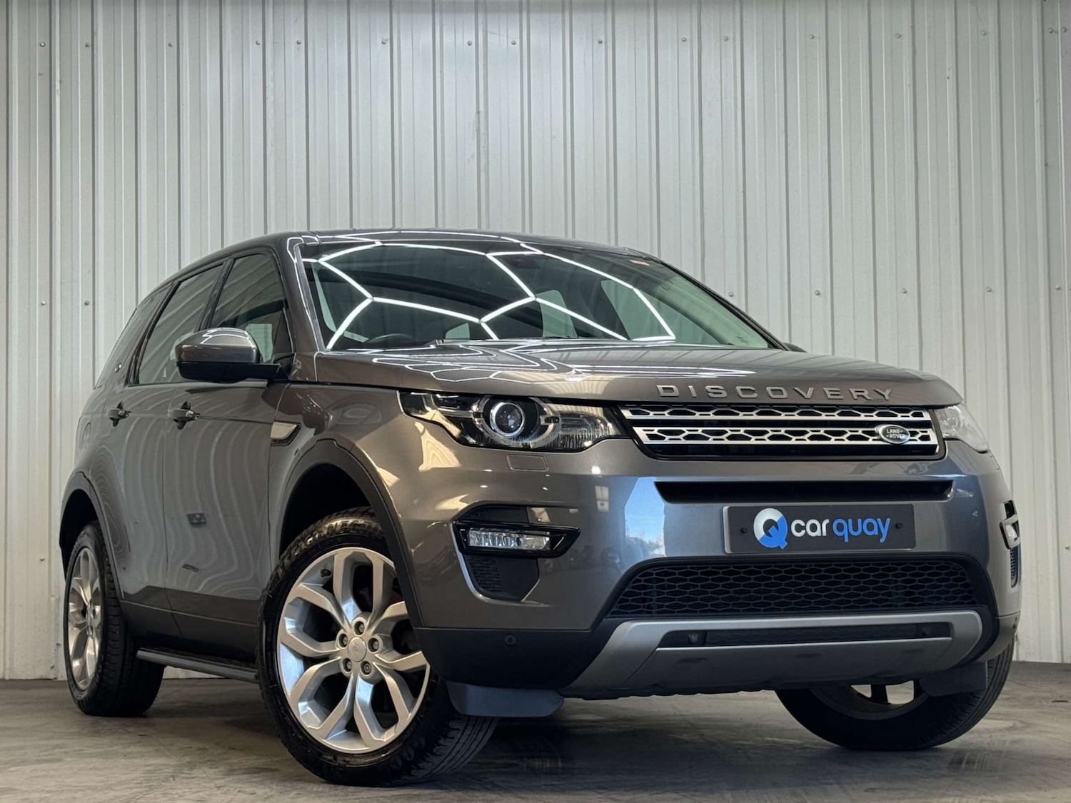 Used Land Rover Discovery Sport 2017 for sale - 76670475: Photo 5