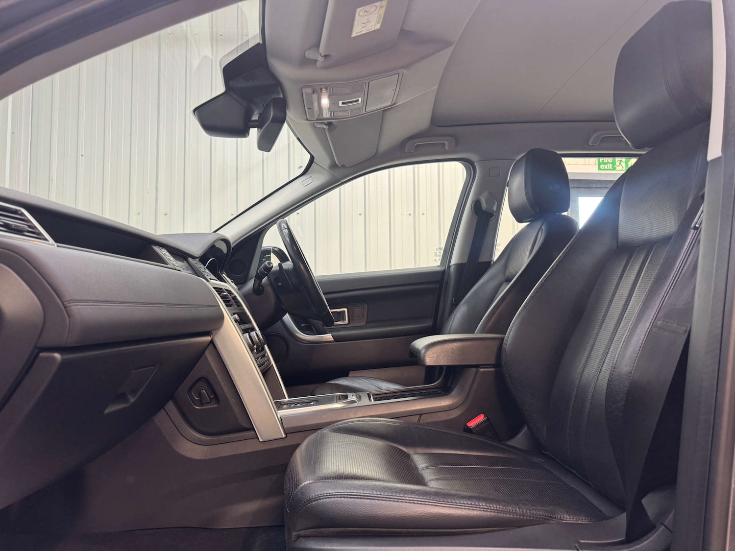 Used Land Rover Discovery Sport 2017 for sale - 76670475: Photo 59