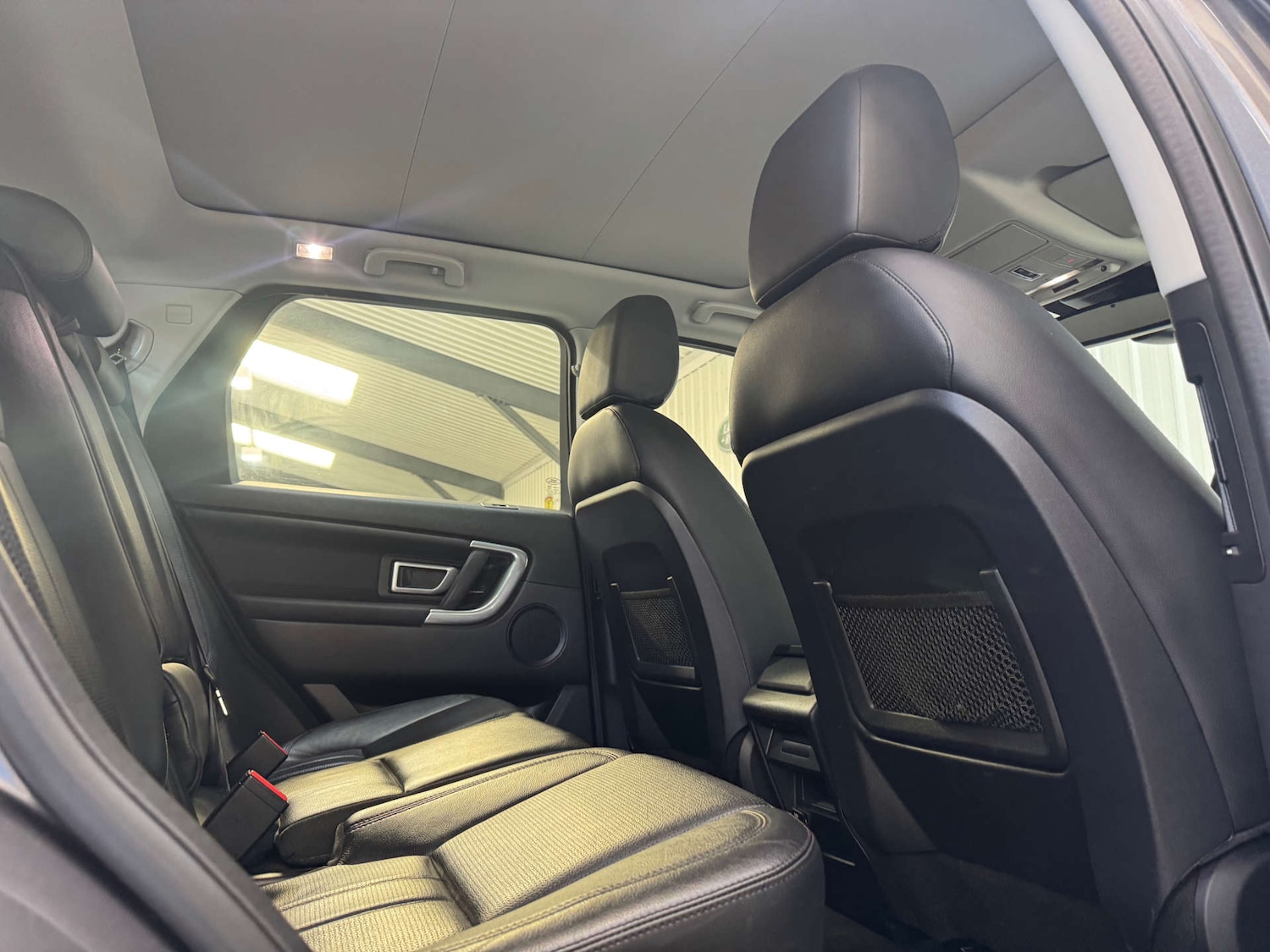 Used Land Rover Discovery Sport 2017 for sale - 76670475: Photo 62