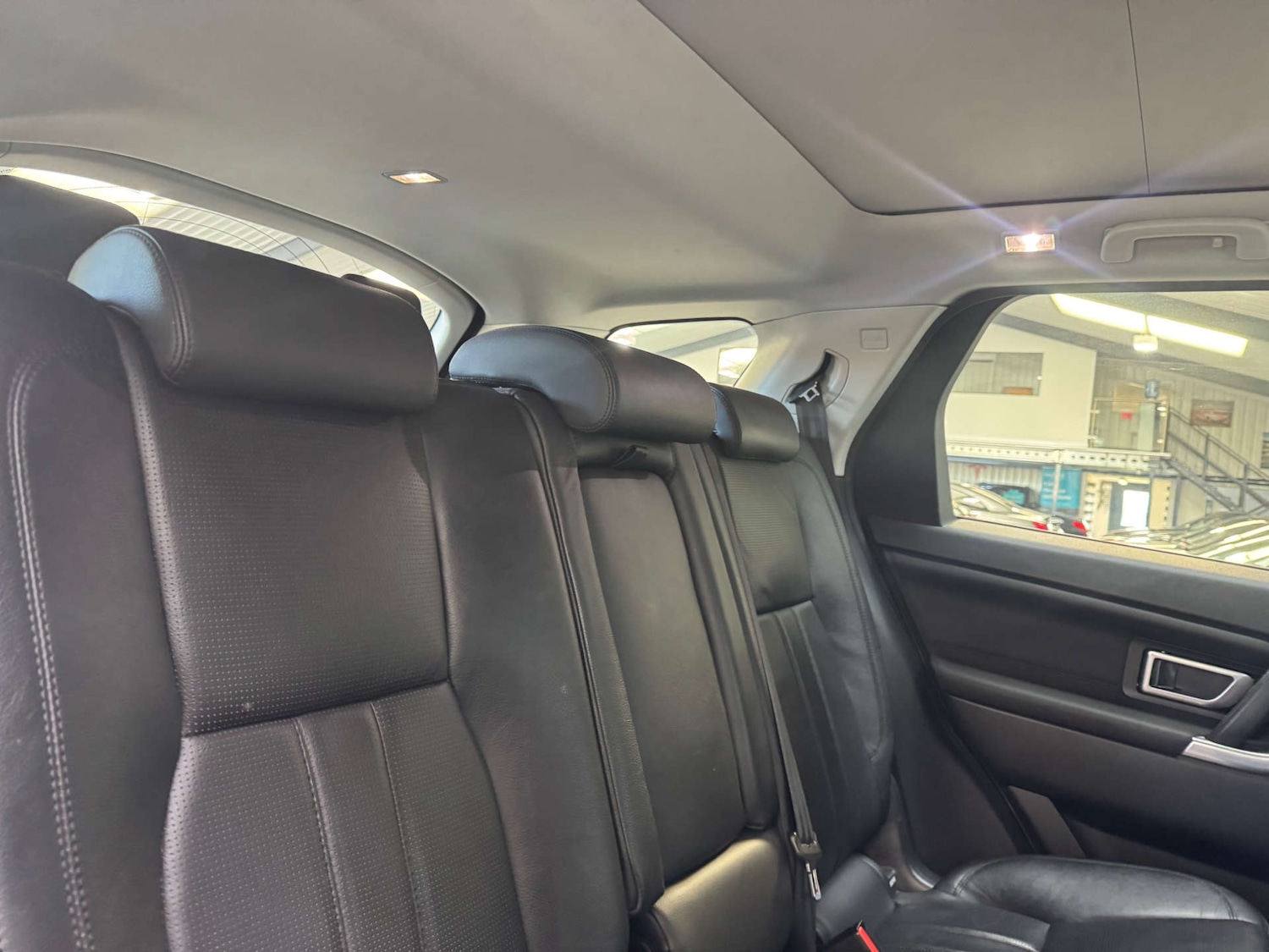 Used Land Rover Discovery Sport 2017 for sale - 76670475: Photo 64