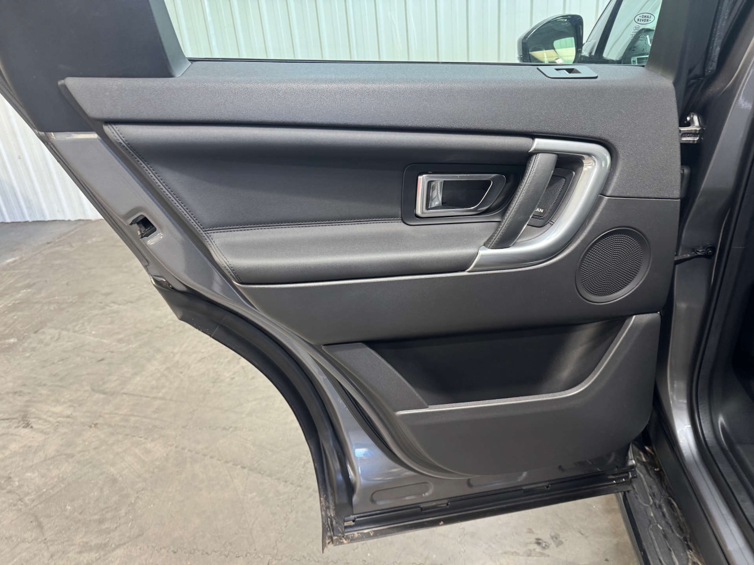 Used Land Rover Discovery Sport 2017 for sale - 76670475: Photo 71