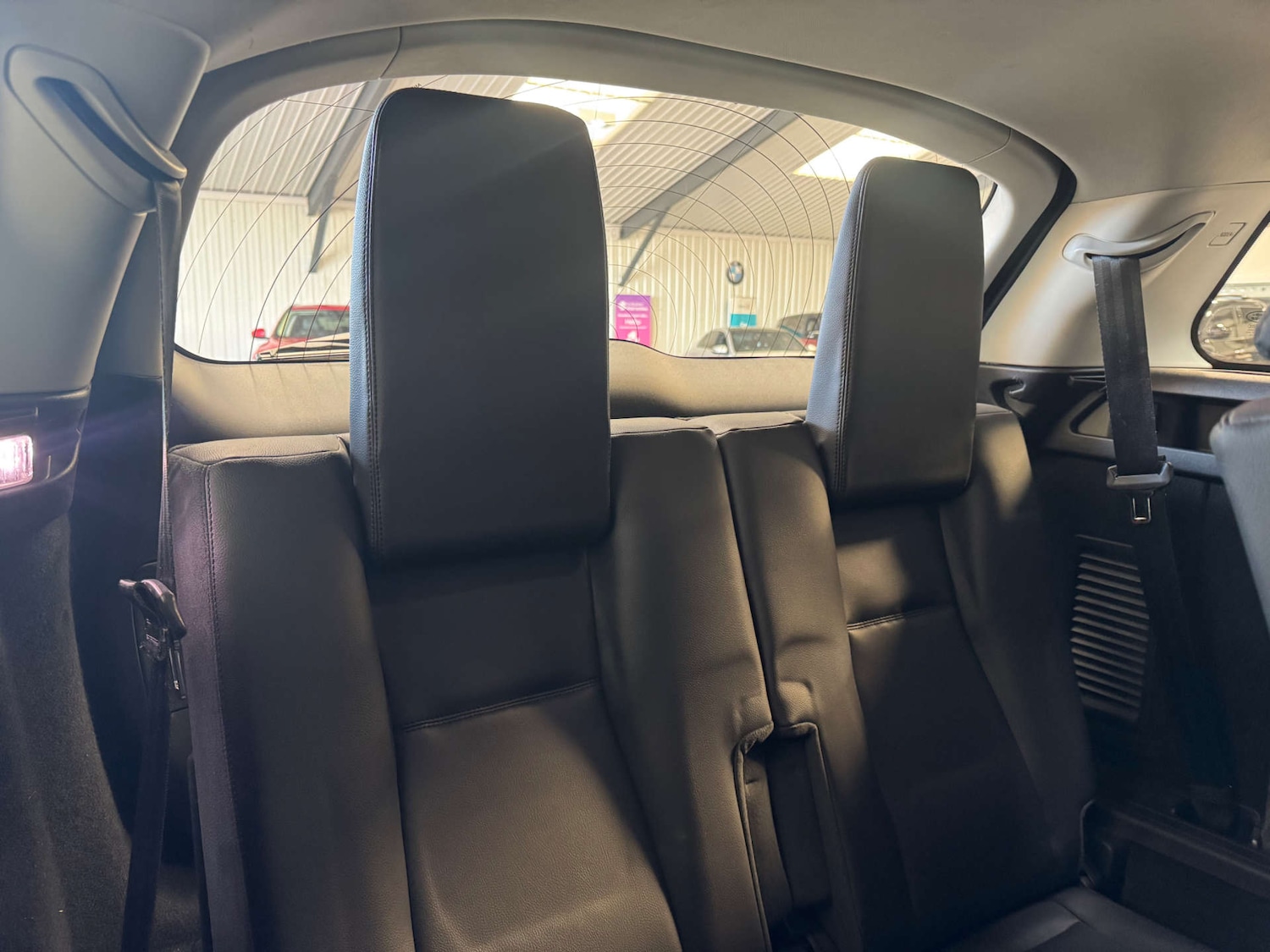 Used Land Rover Discovery Sport 2017 for sale - 76670475: Photo 75