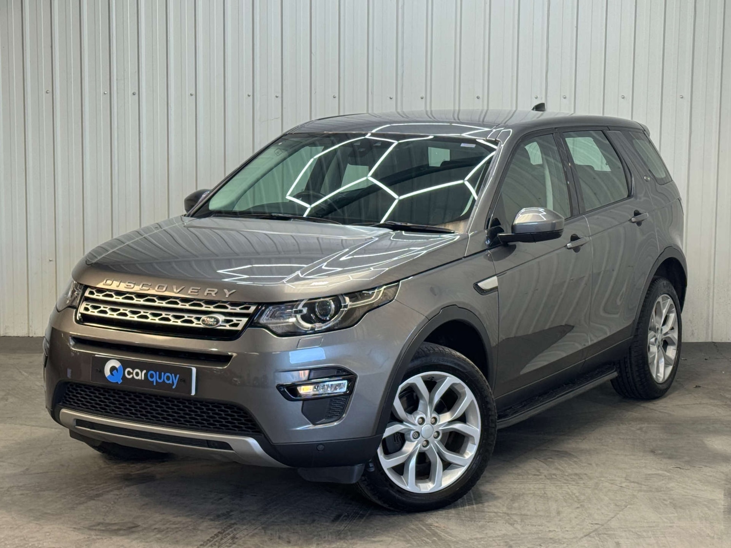 Used Land Rover Discovery Sport 2017 for sale - 76670475: Photo 8