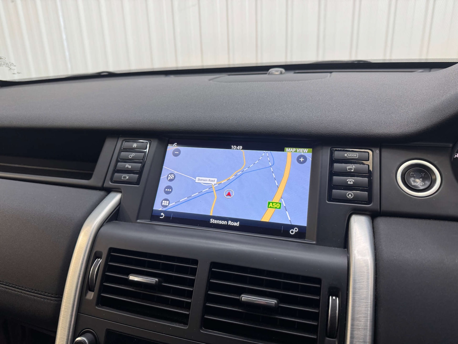 Used Land Rover Discovery Sport 2017 for sale - 76670475: Photo 88