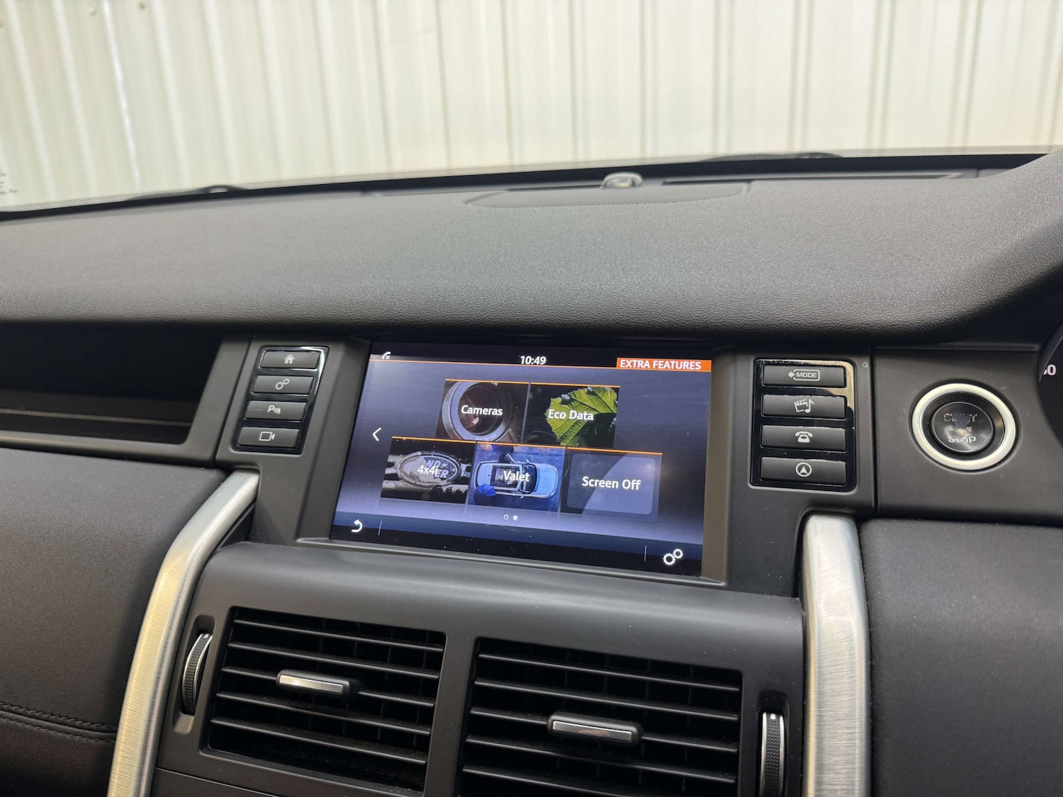 Used Land Rover Discovery Sport 2017 for sale - 76670475: Photo 92