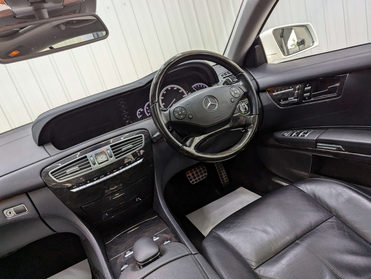 Used Mercedes-Benz CL 2014 for sale - 76486560: Photo 47