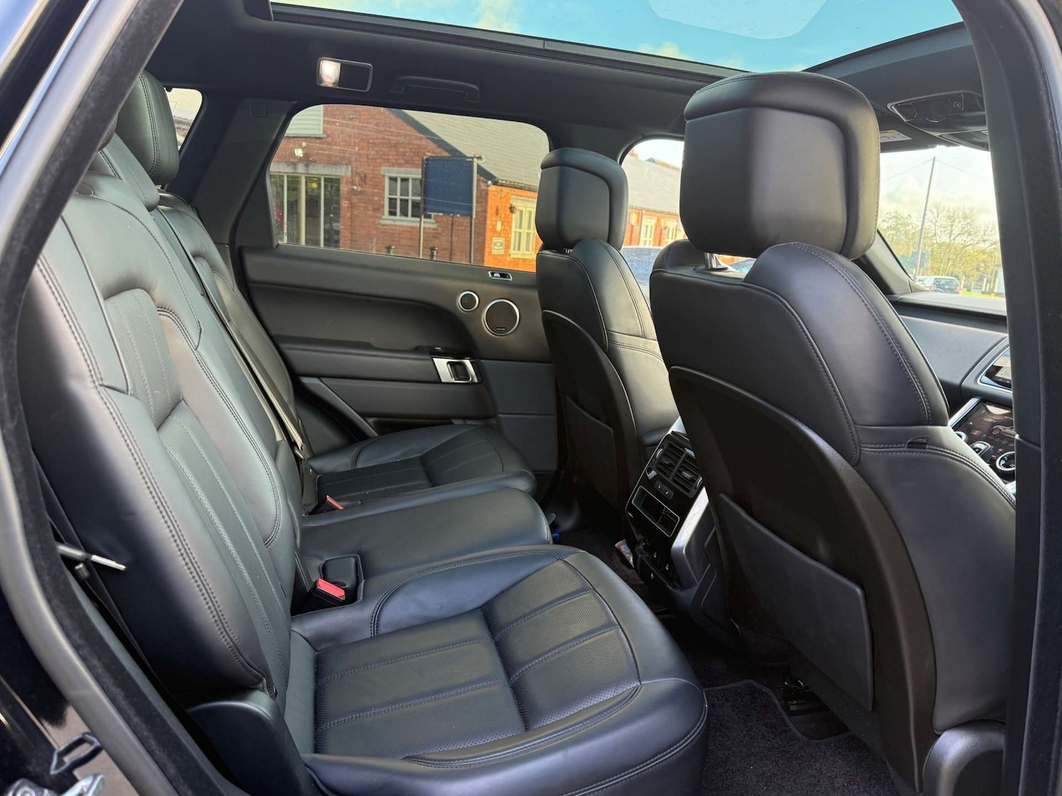 Used Land Rover Range Rover Sport 2019 for sale - 76401884: Photo 17