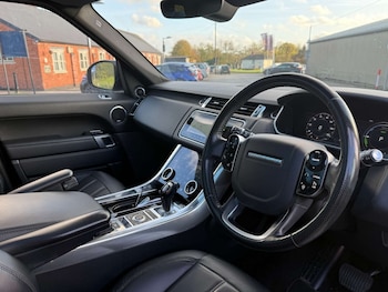 Used Land Rover Range Rover Sport 2019 for sale - 76401884: Photo