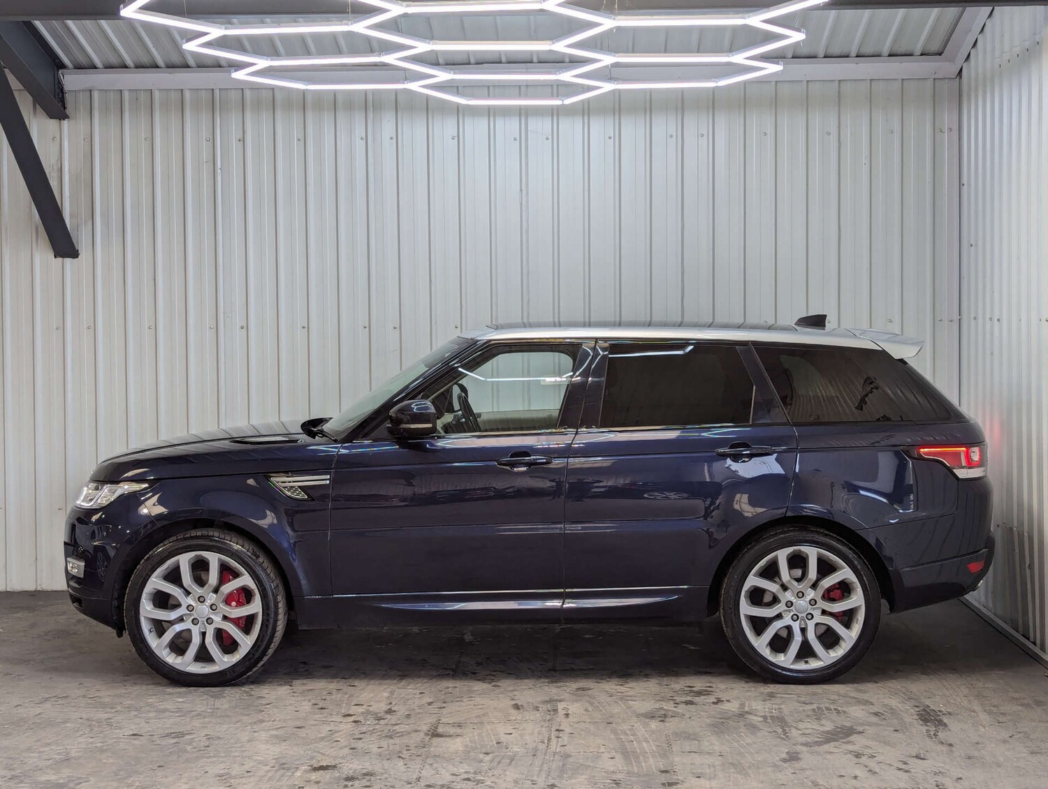 Used Land Rover Range Rover Sport 2017 for sale - 77905912: Photo 17