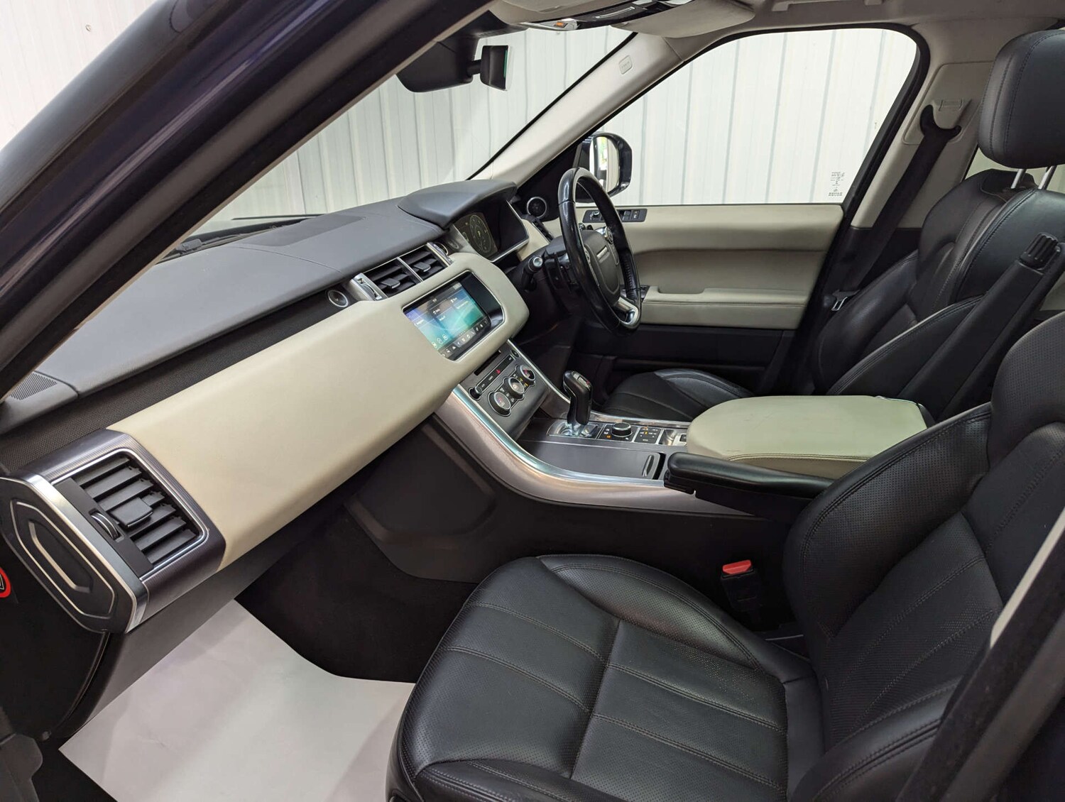 Used Land Rover Range Rover Sport 2017 for sale - 77905912: Photo 54