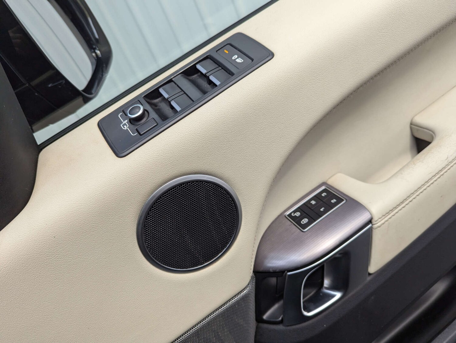 Used Land Rover Range Rover Sport 2017 for sale - 77905912: Photo 81