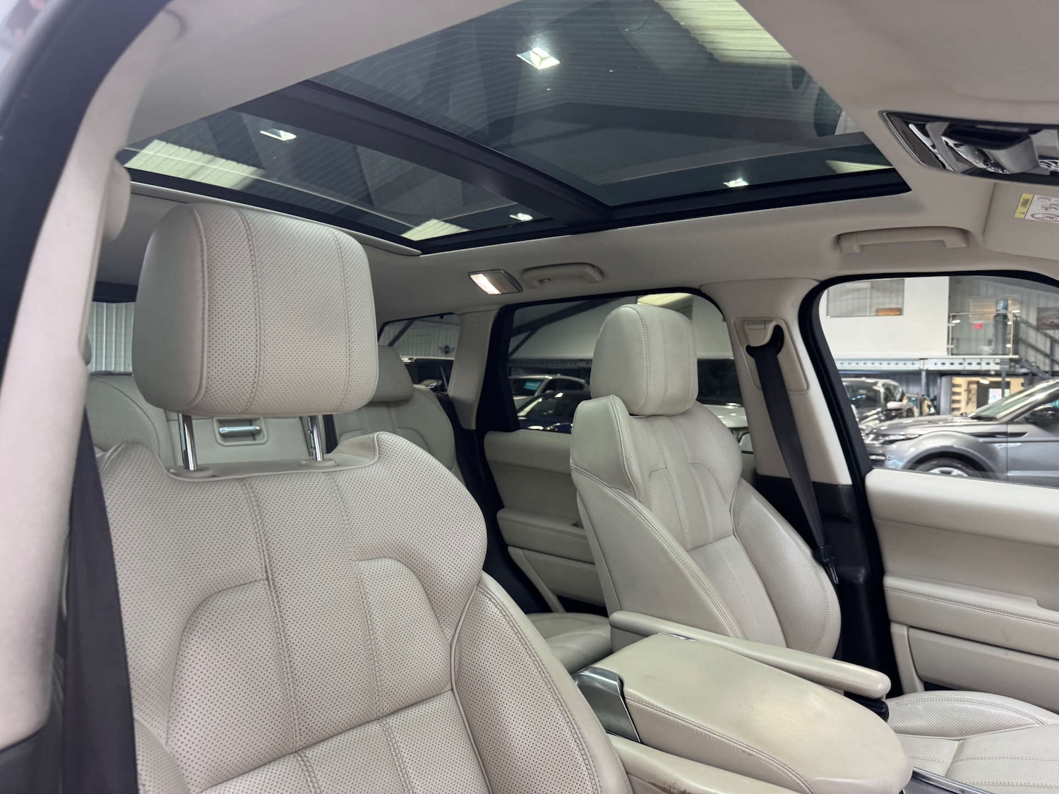 Used Land Rover Range Rover Sport 2015 for sale - 76765018: Photo 44