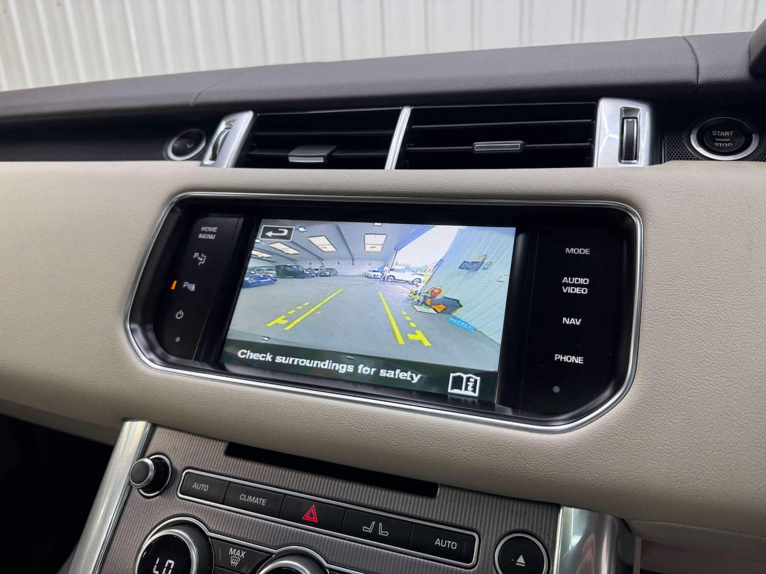 Used Land Rover Range Rover Sport 2015 for sale - 76765018: Photo 75