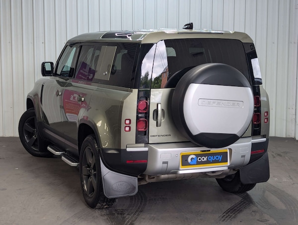 Used Land Rover Defender 2021 for sale - 76005303: Photo 14