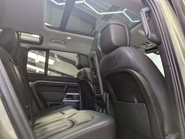 Used Land Rover Defender 2021 for sale - 76005303: Photo 62