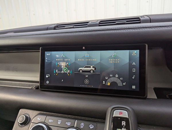 Used Land Rover Defender 2021 for sale - 76005303: Photo 92