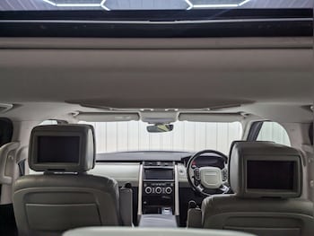 Used Land Rover Discovery 2018 for sale - 78340687: Photo