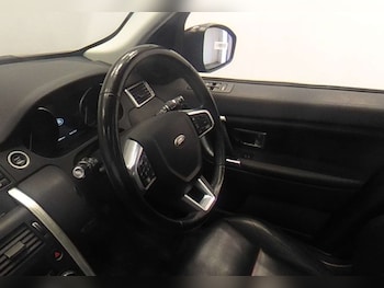 Used Land Rover Discovery Sport 2018 for sale - 78097365: Photo