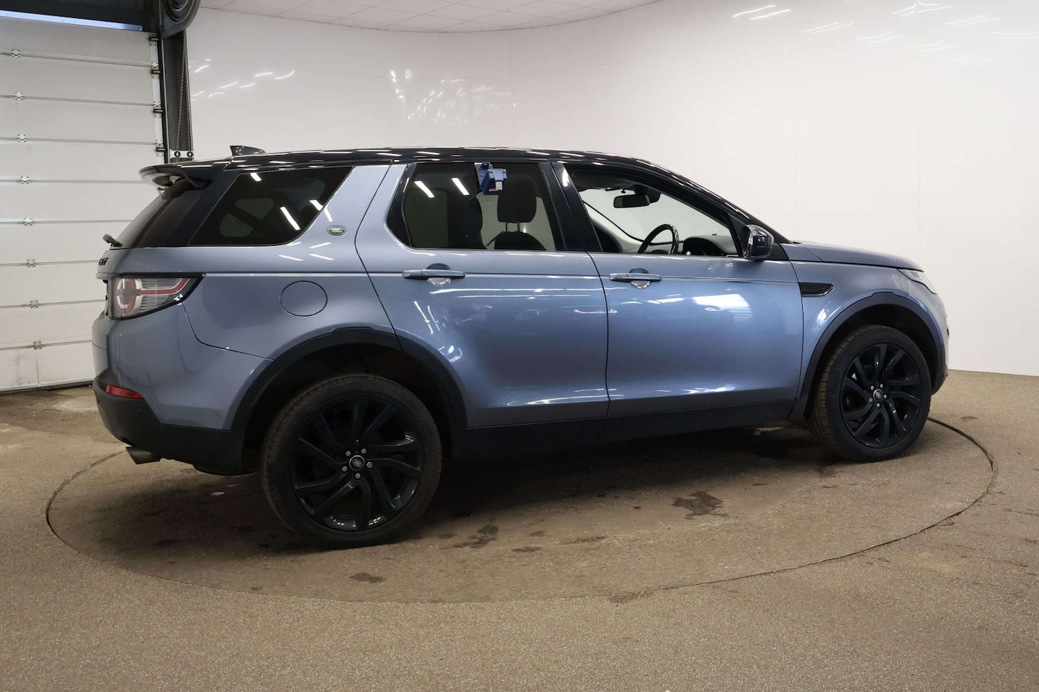 Used Land Rover Discovery Sport 2018 for sale - 78097365: Photo 9