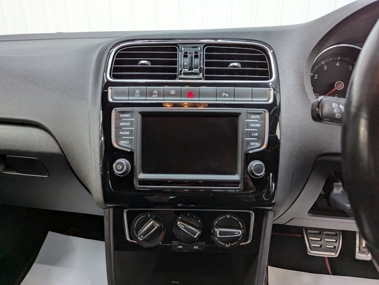 Vehicle 83