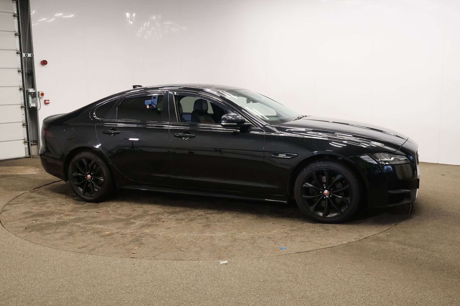 Used Jaguar XF 2019 for sale - 76830023: Photo 10