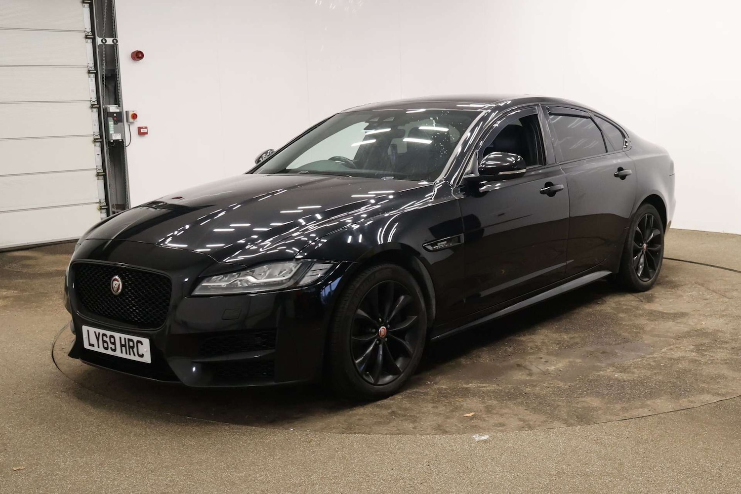 Used Jaguar XF 2019 for sale - 76830023: Photo 19