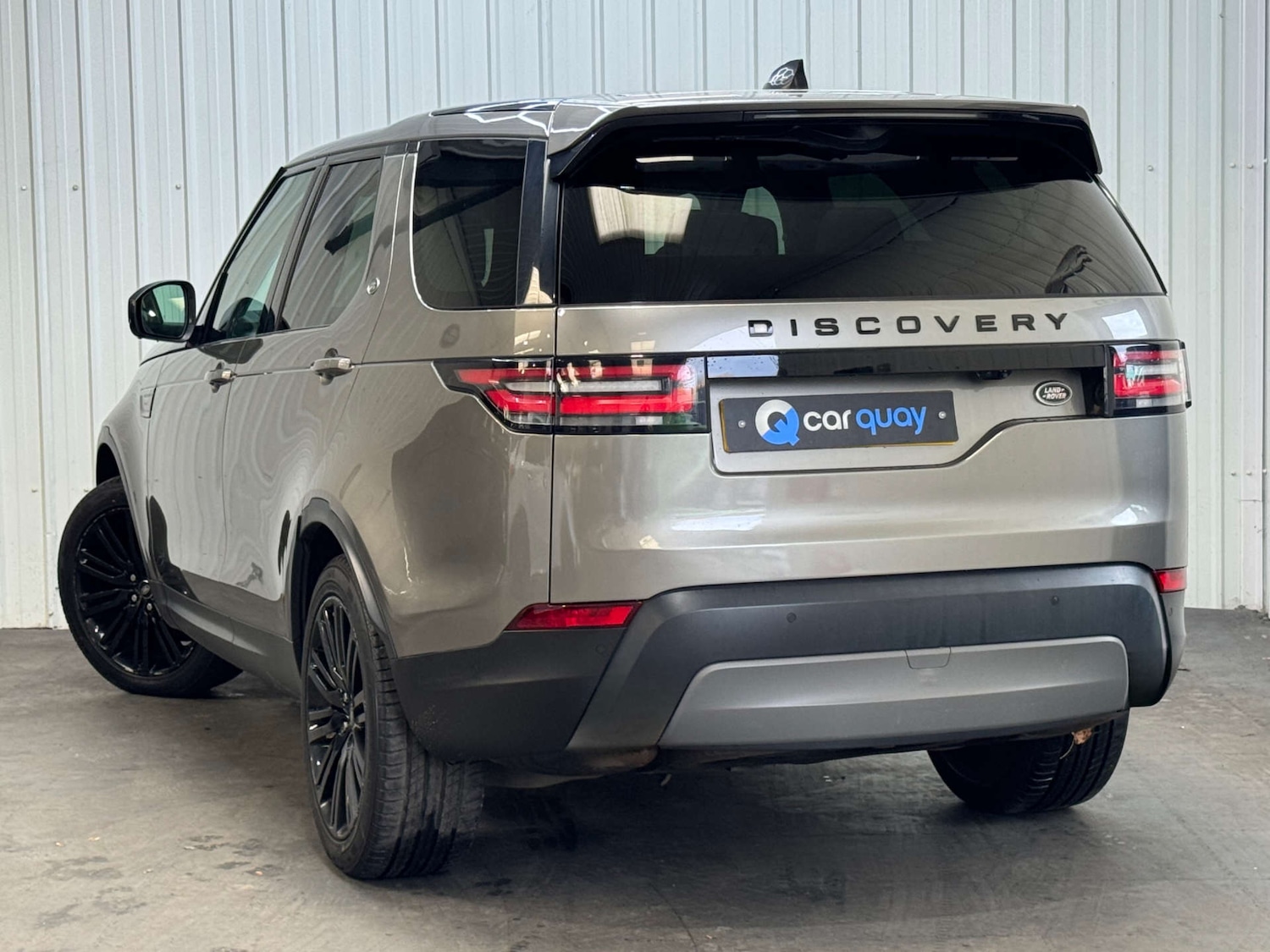 Used Land Rover Discovery 2017 for sale - 76511112: Photo 11