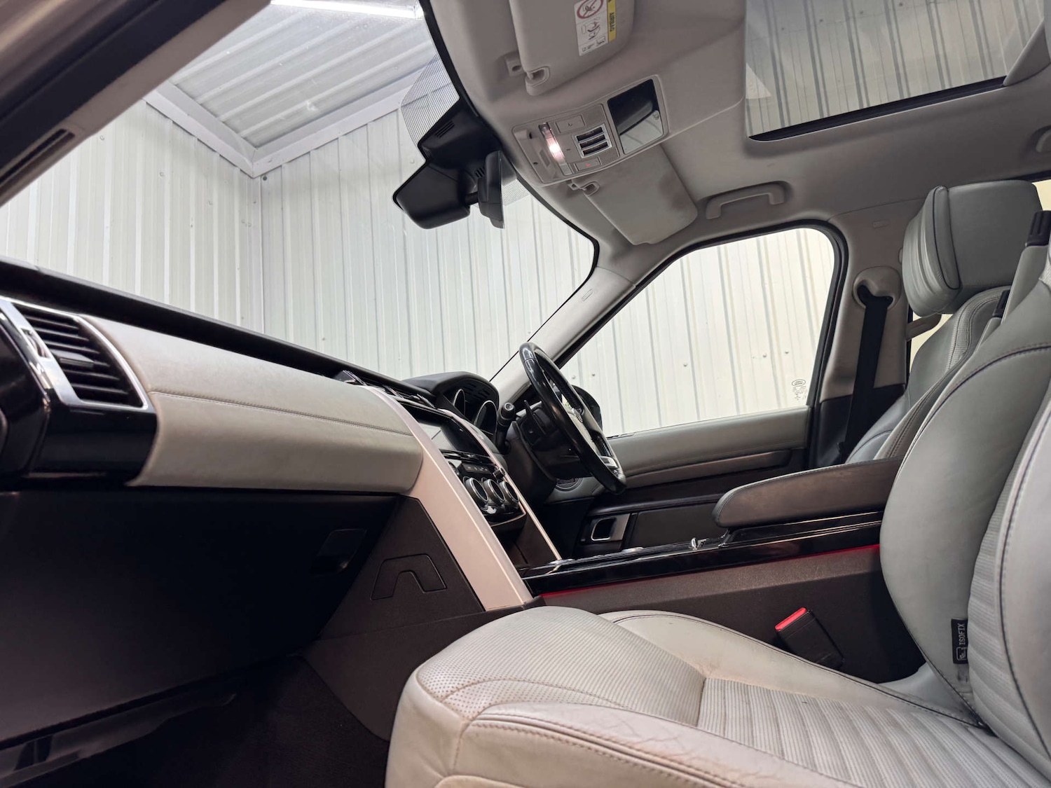 Used Land Rover Discovery 2017 for sale - 76511112: Photo 52