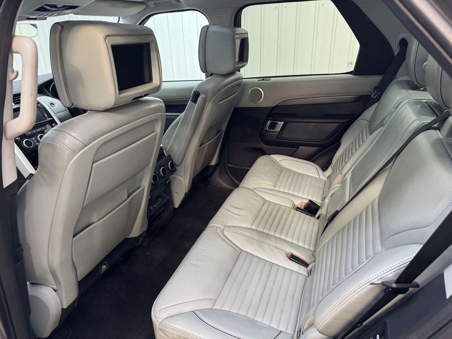 Used Land Rover Discovery 2017 for sale - 76511112: Photo 62