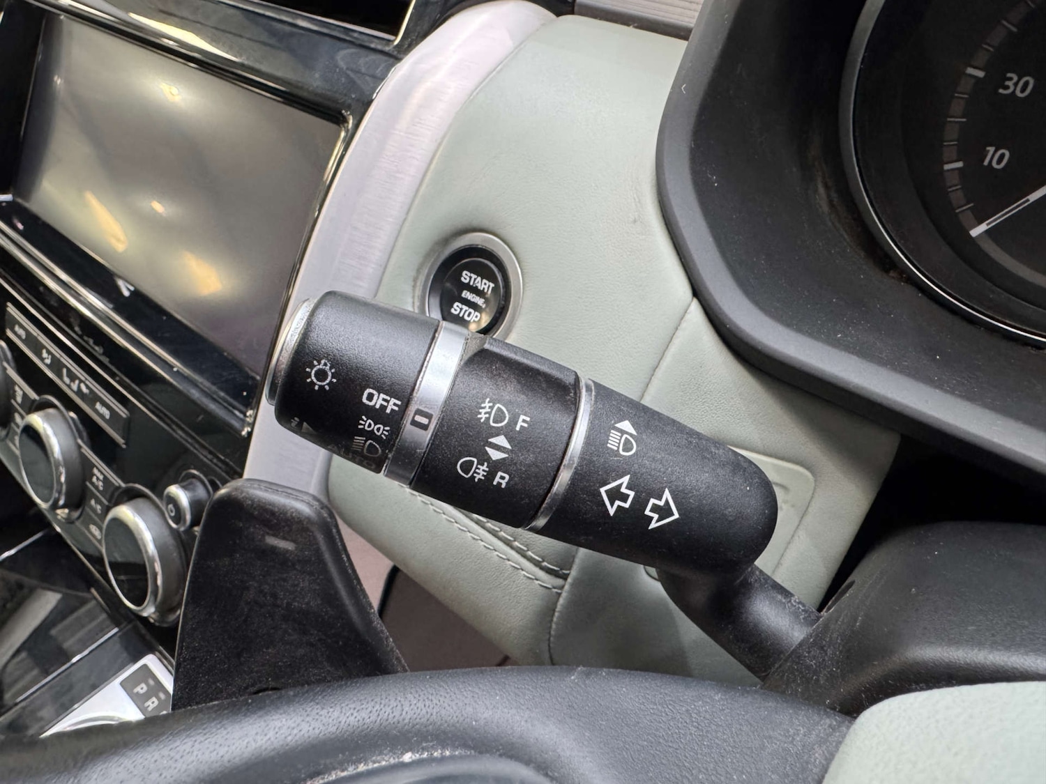 Used Land Rover Discovery 2017 for sale - 76511112: Photo 71