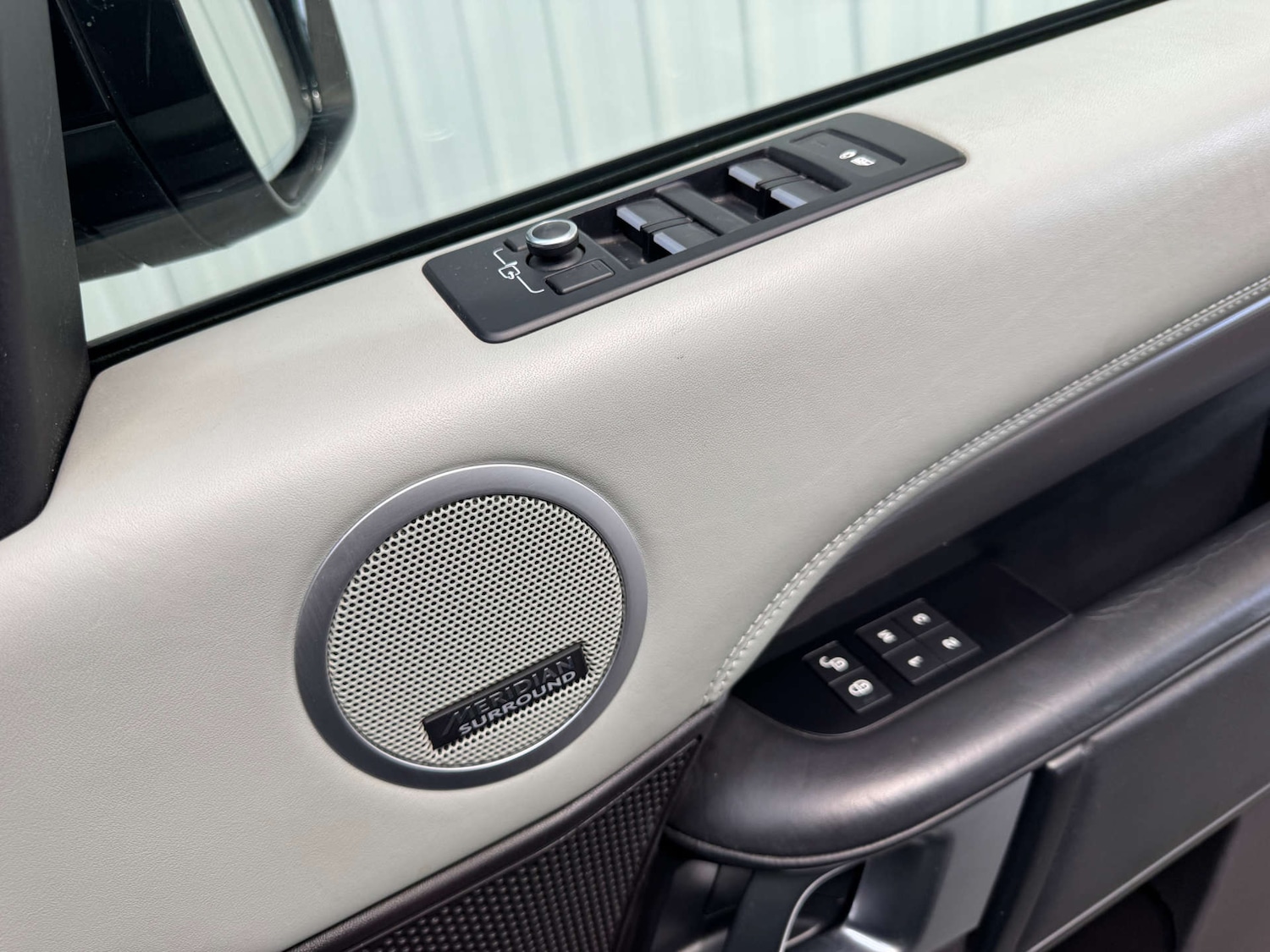 Used Land Rover Discovery 2017 for sale - 76511112: Photo 78