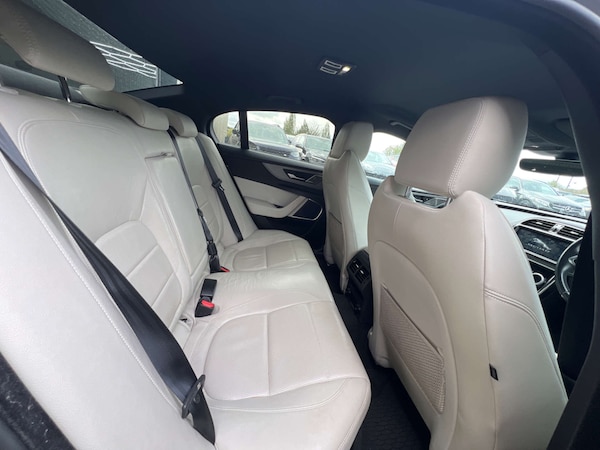 Used Jaguar XE 2020 for sale - 76232954: Photo 19