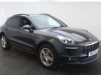 Used Porsche Macan 2017 for sale - 79475117: Photo