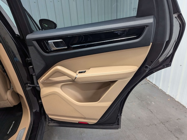 Used Porsche Cayenne 2019 for sale - 76278154: Photo 63