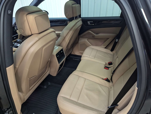 Used Porsche Cayenne 2019 for sale - 76278154: Photo 65