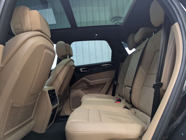 Used Porsche Cayenne 2019 for sale - 76278154: Photo 68