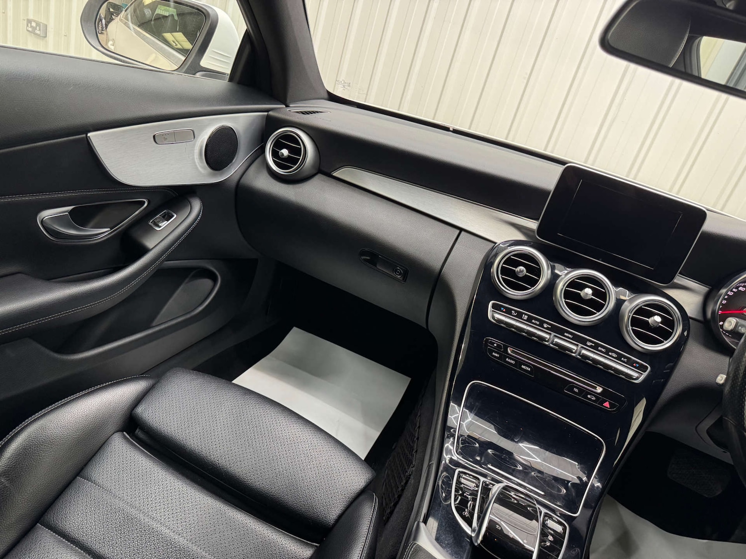 Used Mercedes-Benz C Class 2016 for sale - 76949854: Photo 45