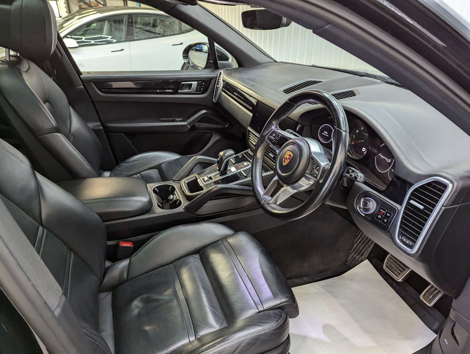 Used Porsche Cayenne 2019 for sale - 76836445: Photo 45