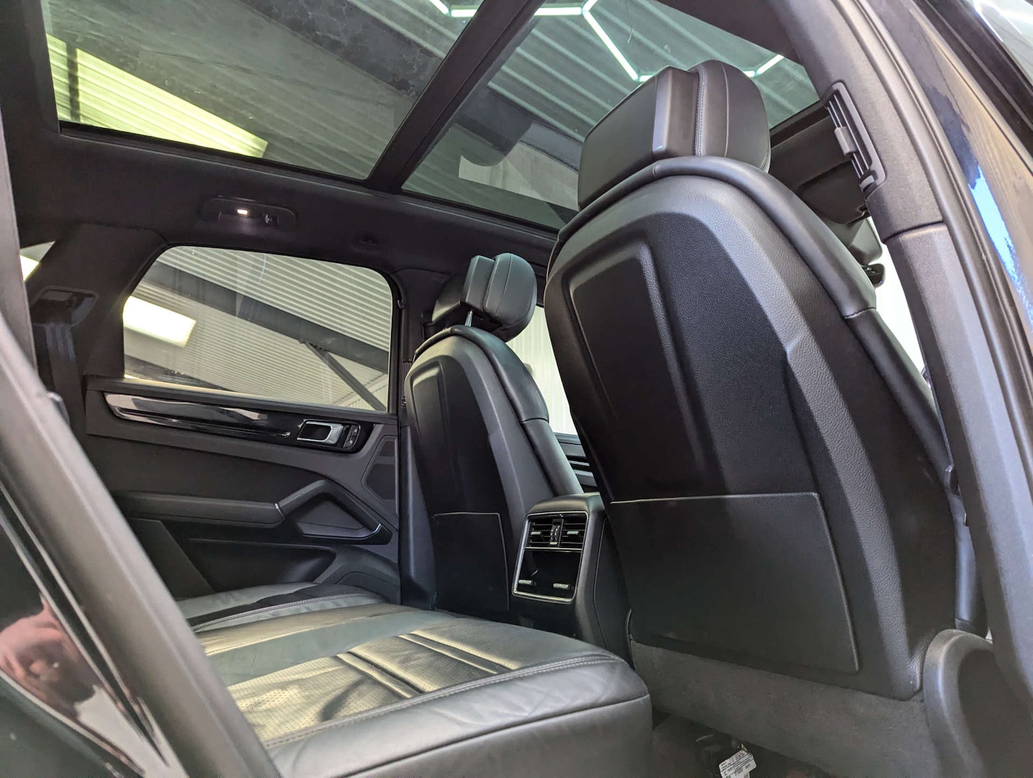 Used Porsche Cayenne 2019 for sale - 76836445: Photo 58