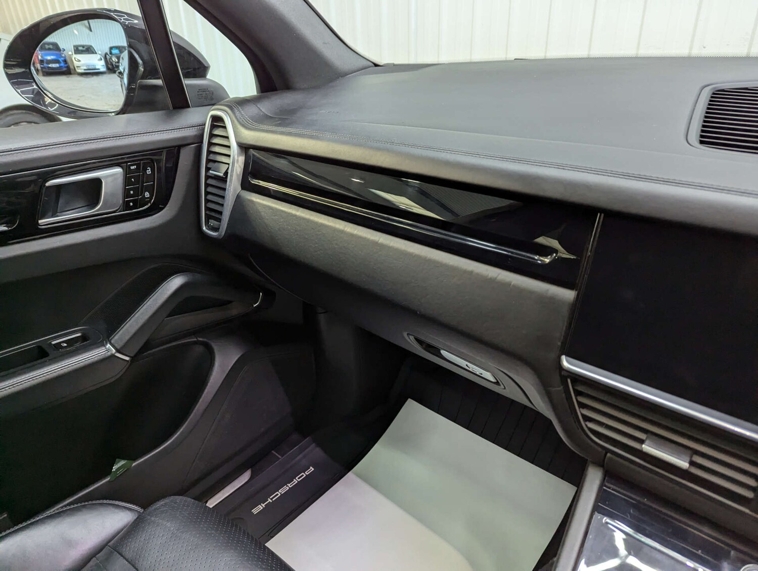 Used Porsche Cayenne 2019 for sale - 76836445: Photo 90