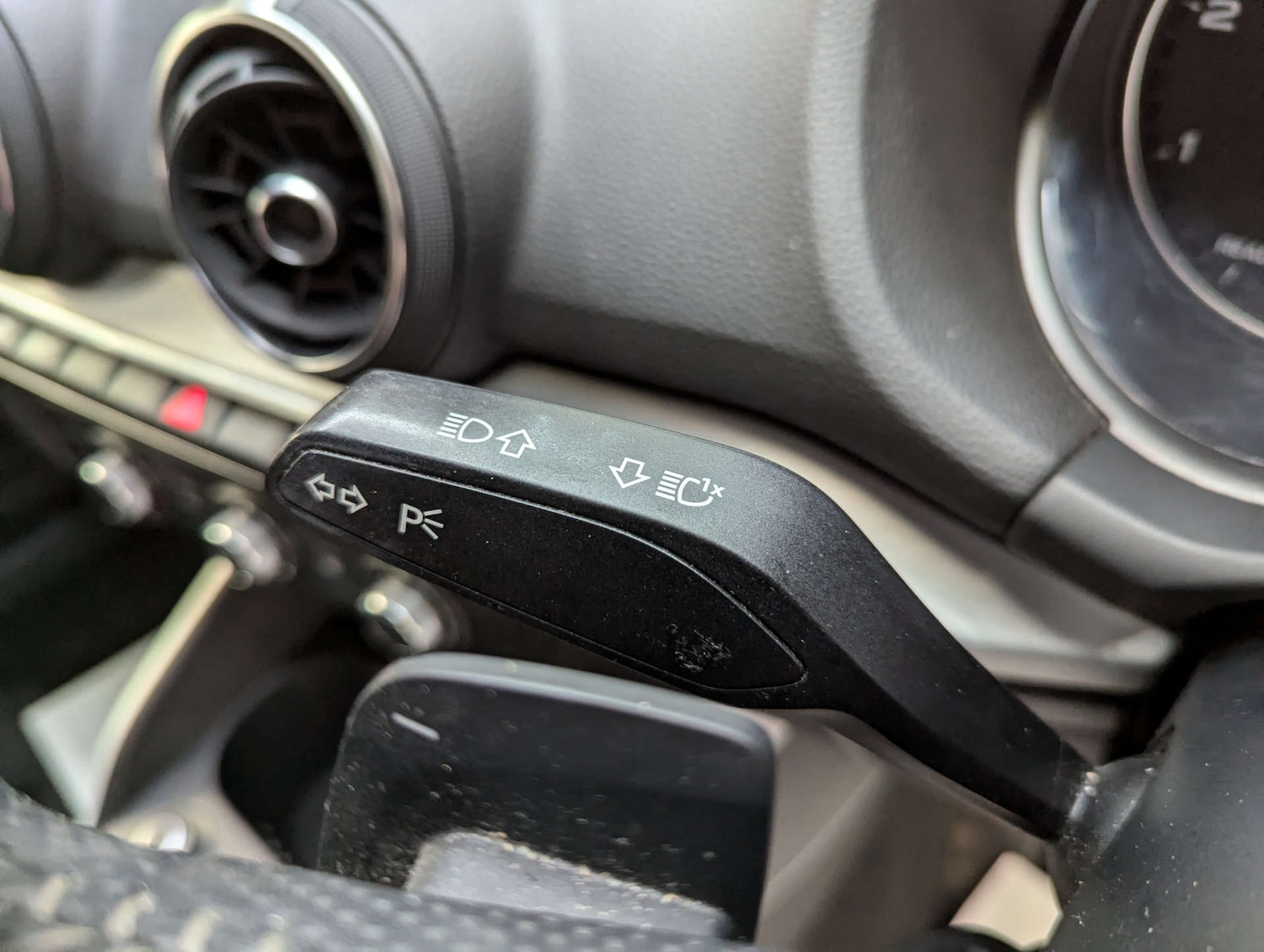 Used Audi Q2 2018 for sale - 76600786: Photo 74