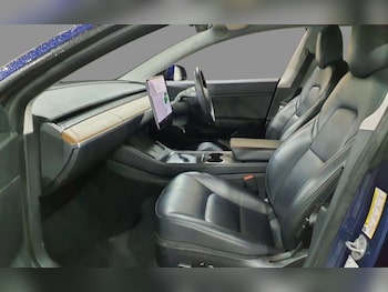 Used Tesla Model 3 2020 for sale - 77234110: Photo