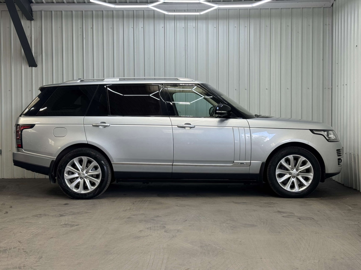 Used Land Rover Range Rover 2015 for sale - 76363926: Photo 13