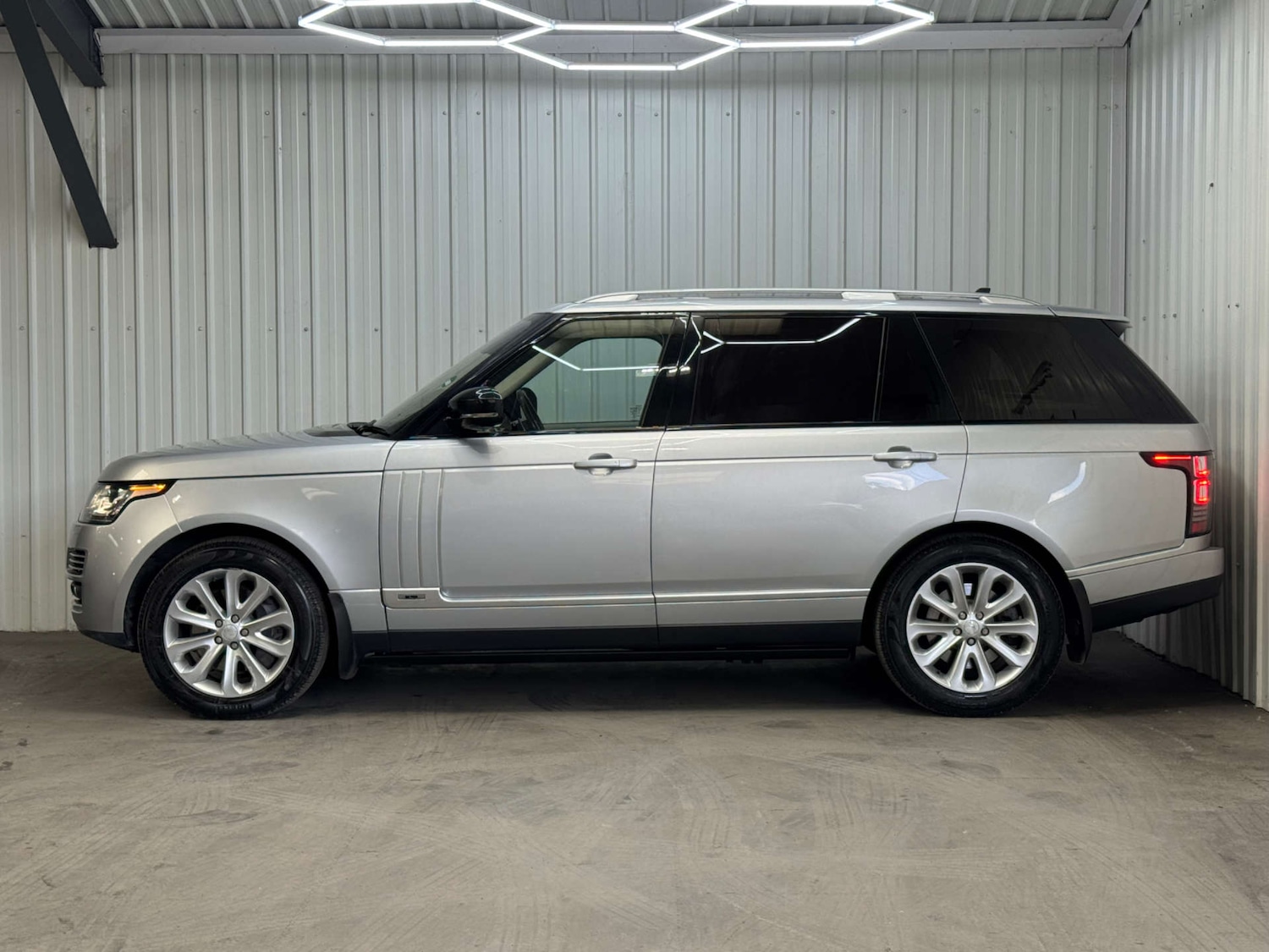Used Land Rover Range Rover 2015 for sale - 76363926: Photo 15
