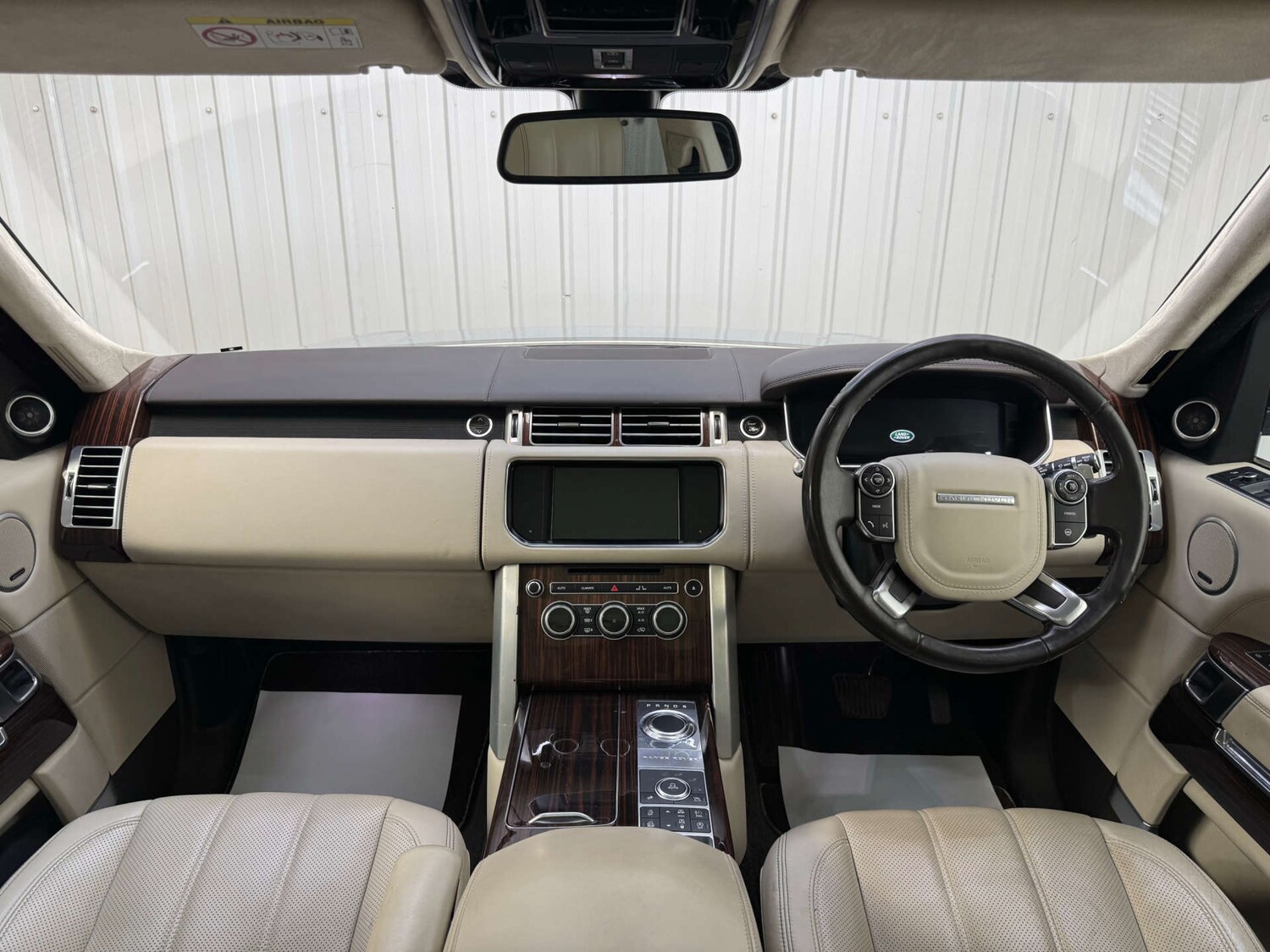 Used Land Rover Range Rover 2015 for sale - 76363926: Photo 2