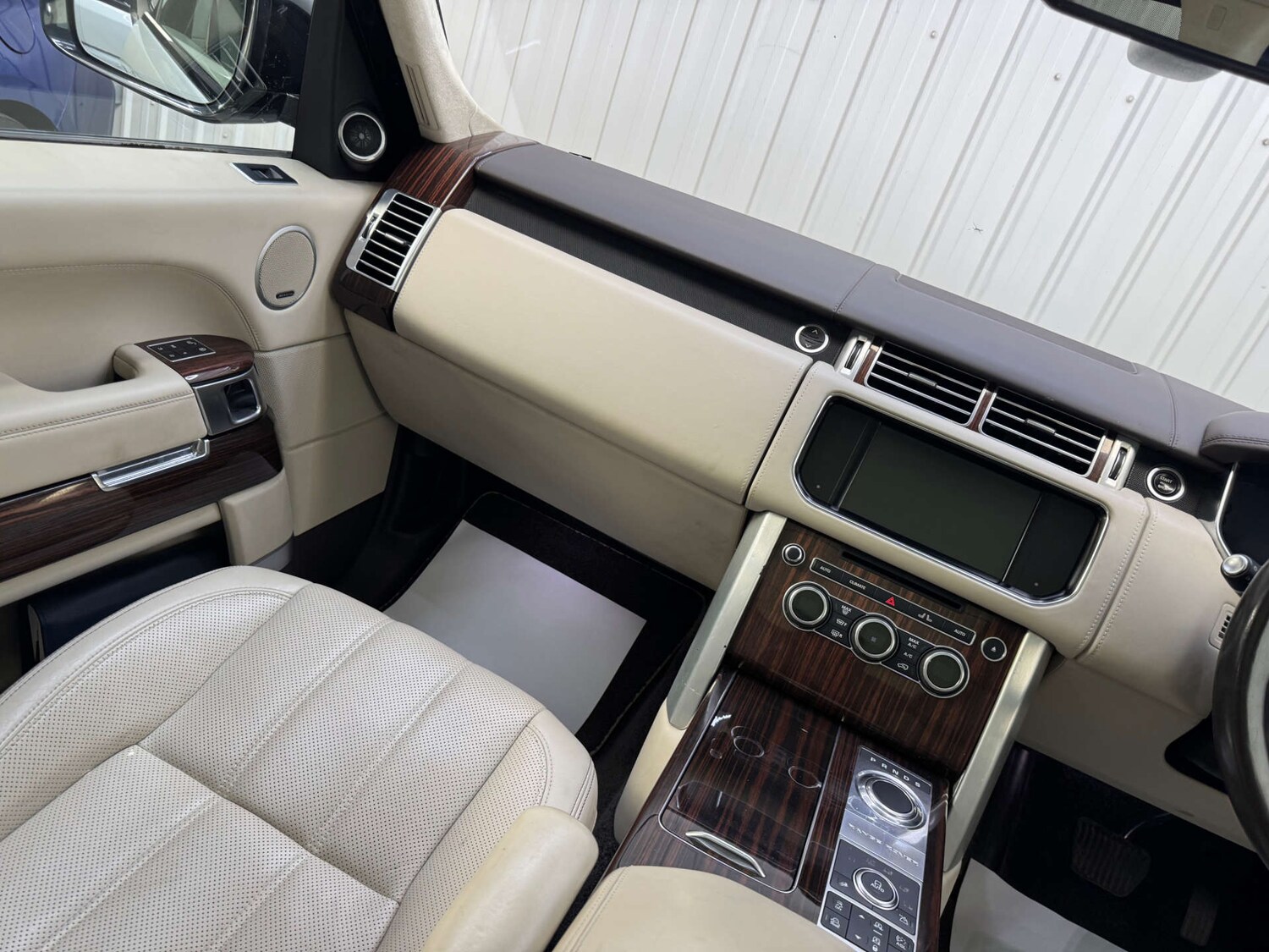 Used Land Rover Range Rover 2015 for sale - 76363926: Photo 49