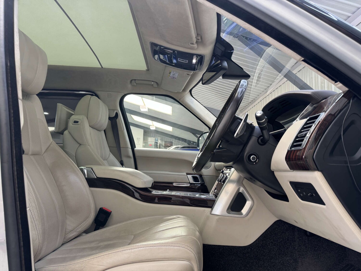 Used Land Rover Range Rover 2015 for sale - 76363926: Photo 52