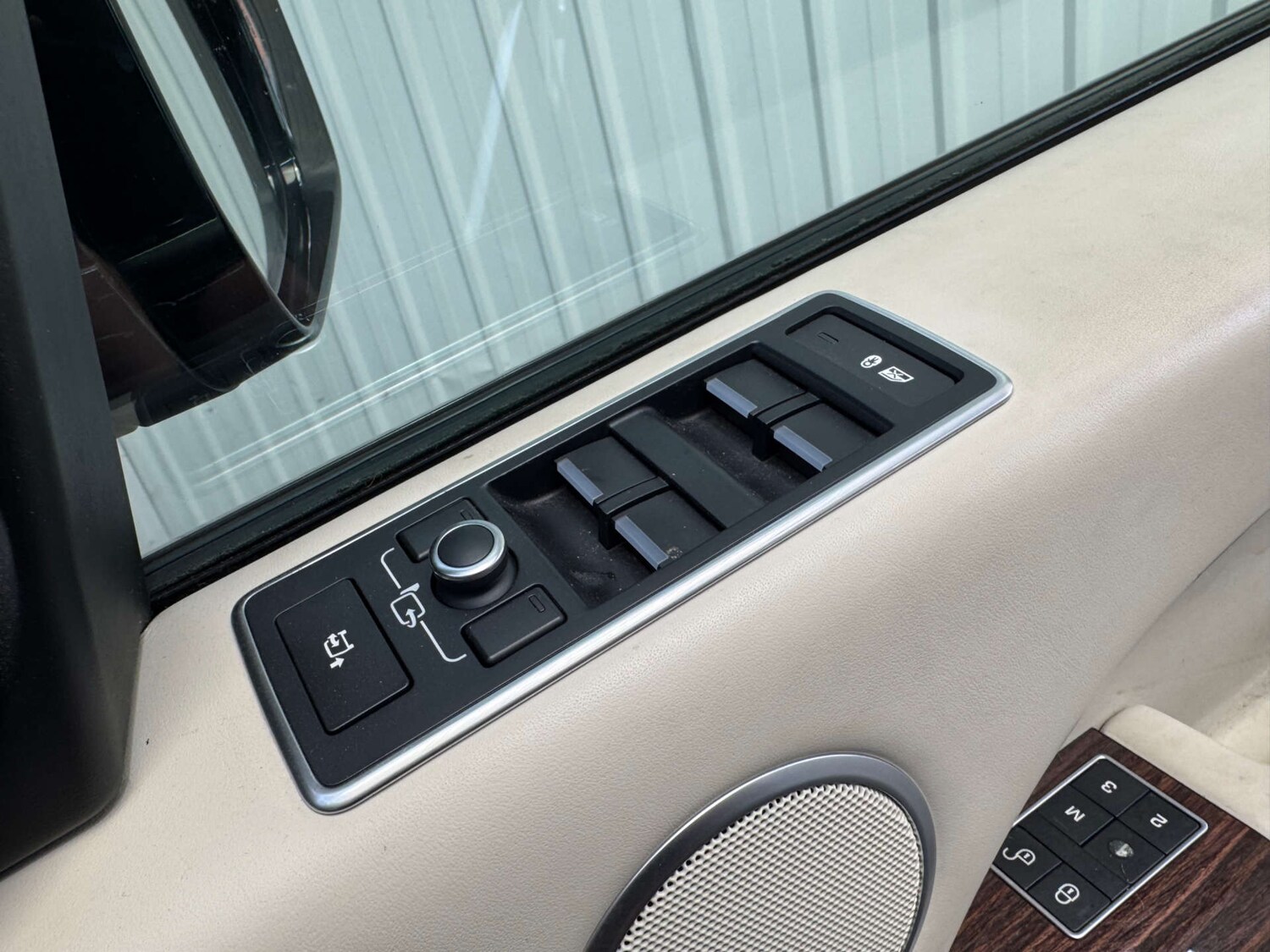 Used Land Rover Range Rover 2015 for sale - 76363926: Photo 81