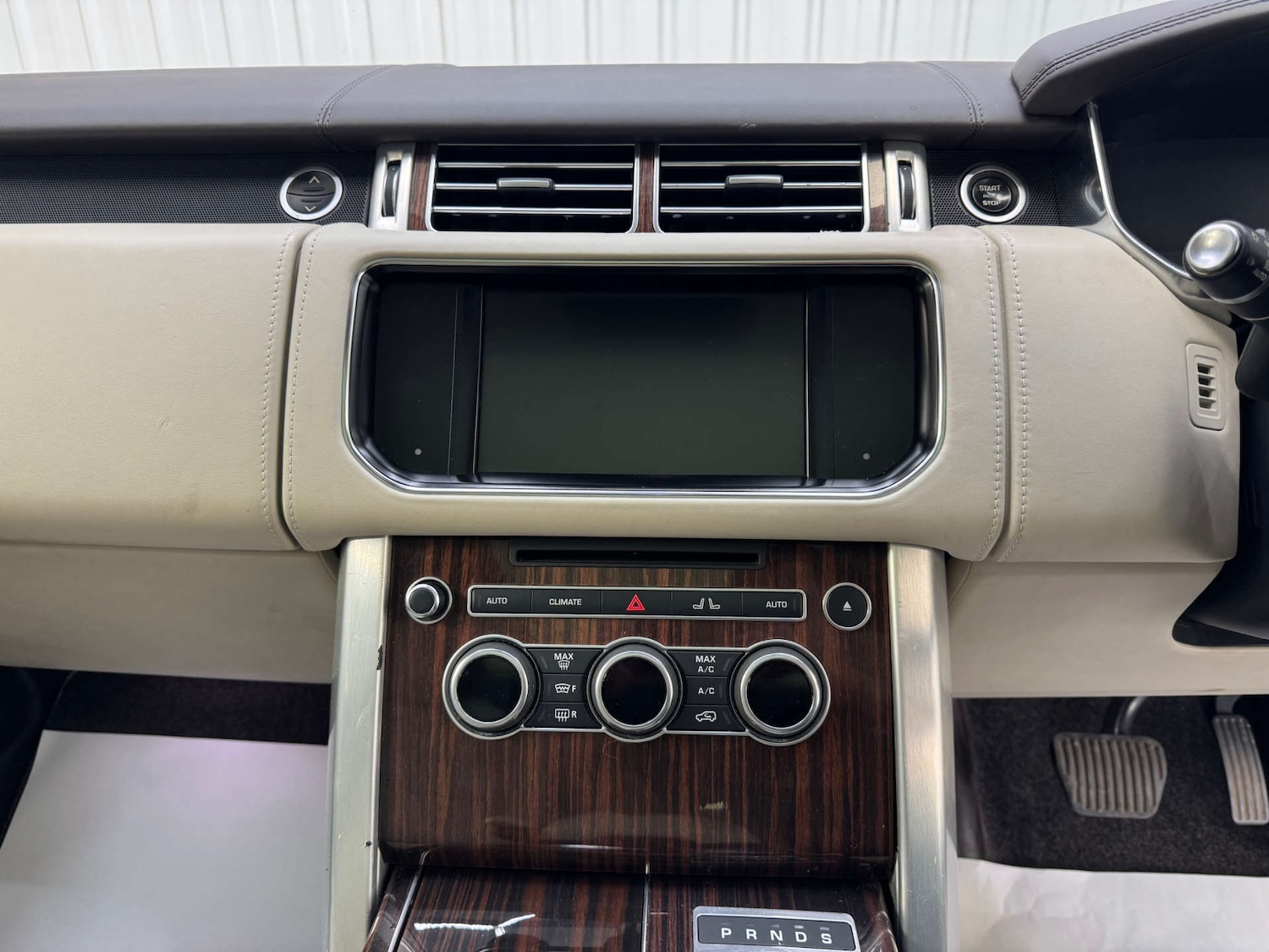 Used Land Rover Range Rover 2015 for sale - 76363926: Photo 84